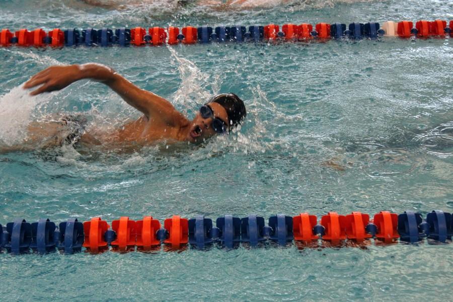 2 Swimmers Move on to Finals after San Angelo Meet