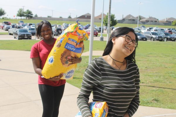 Community Donates to Hearts Out to Harvey
