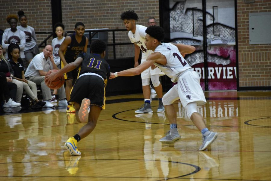 Boys Basketball Heads to Second Round of Playoffs