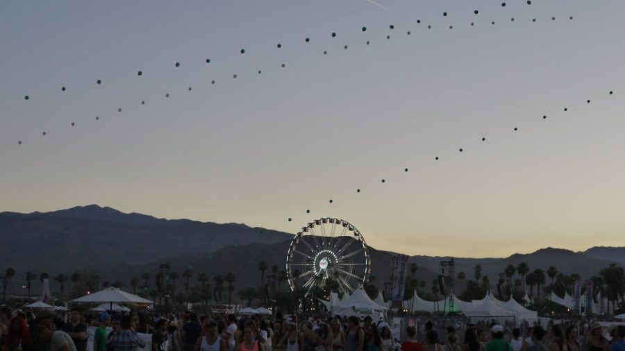 Coachella+by+mild_swearwords+is+licensed+under+CC+BY-SA+2.0.